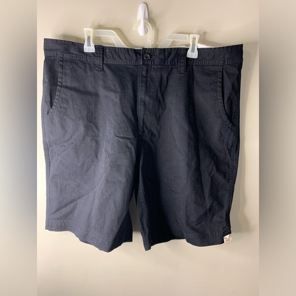 NWT Men’s St Johns Bay performance stretch black shorts size 40